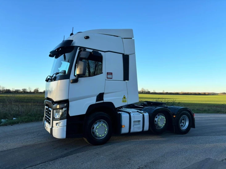 2017 Renault T 460 Tractor Unit AHZ 11