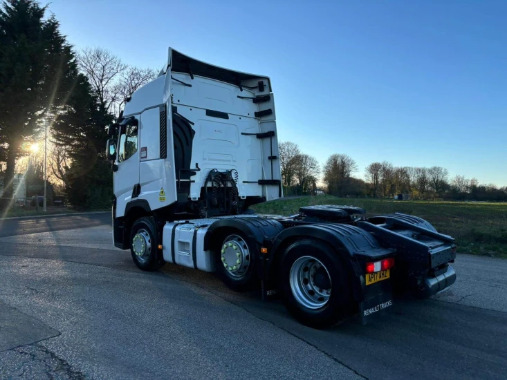 2017 Renault T 460 Tractor Unit AHZ 16