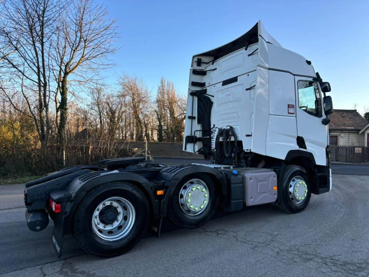 2017 Renault T 460 Tractor Unit AHZ 17