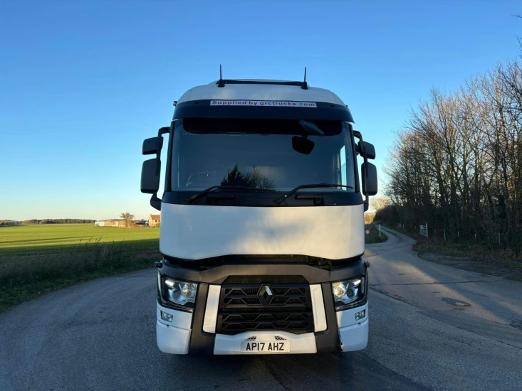 2017 Renault T 460 Tractor Unit AHZ 2