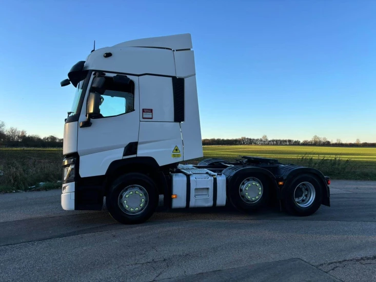 2017 Renault T 460 Tractor Unit AHZ 9