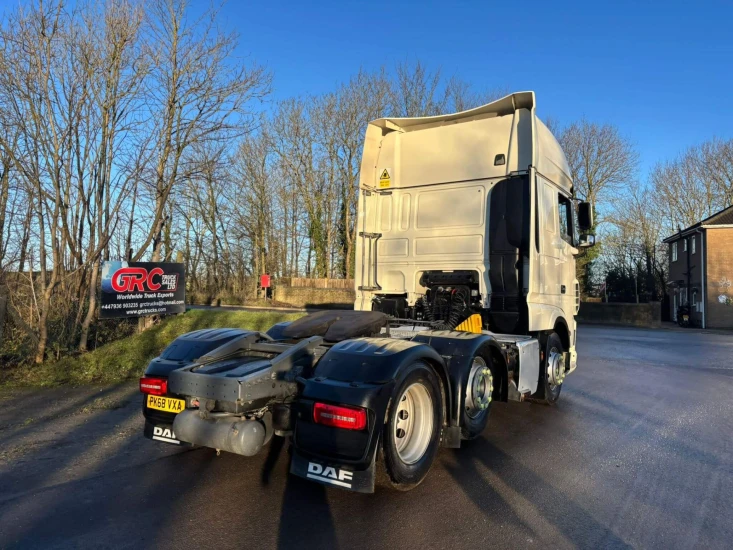 2018 DAF Tractor Unit VXA XF 105 10