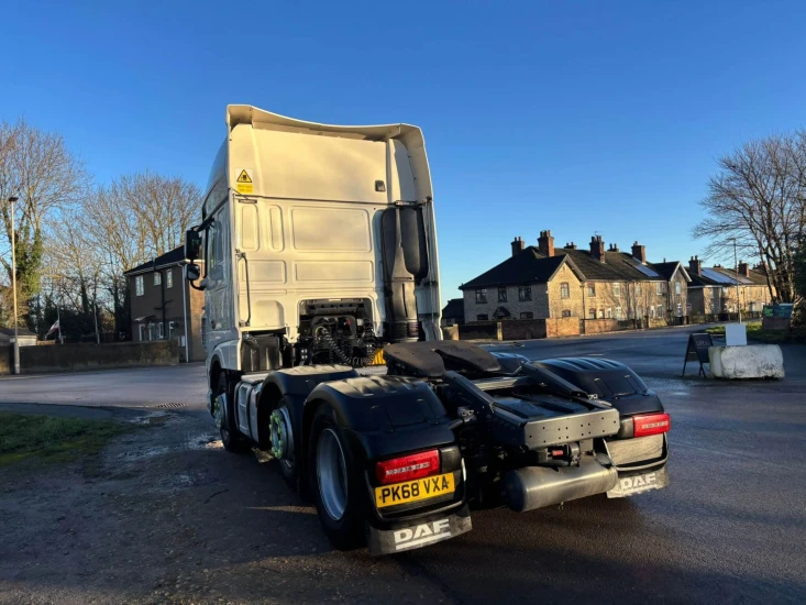 2018 DAF Tractor Unit VXA XF 105 12