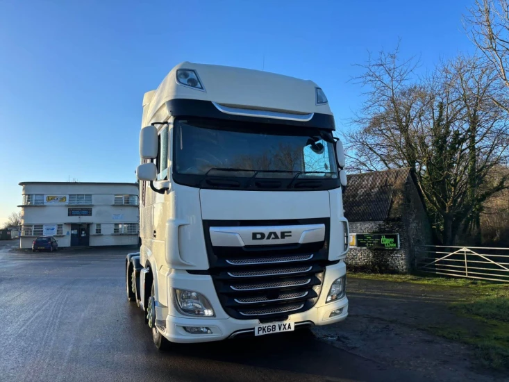 2018 DAF Tractor Unit VXA XF 105 4