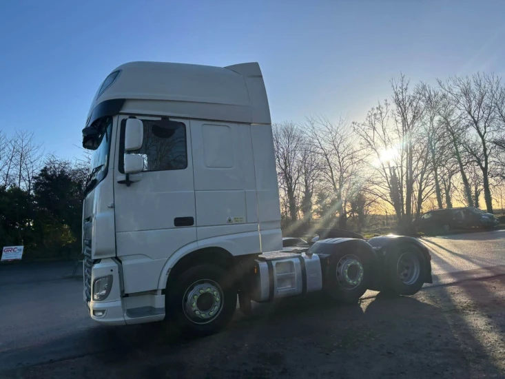 2018 DAF Tractor Unit VXA XF 105 8