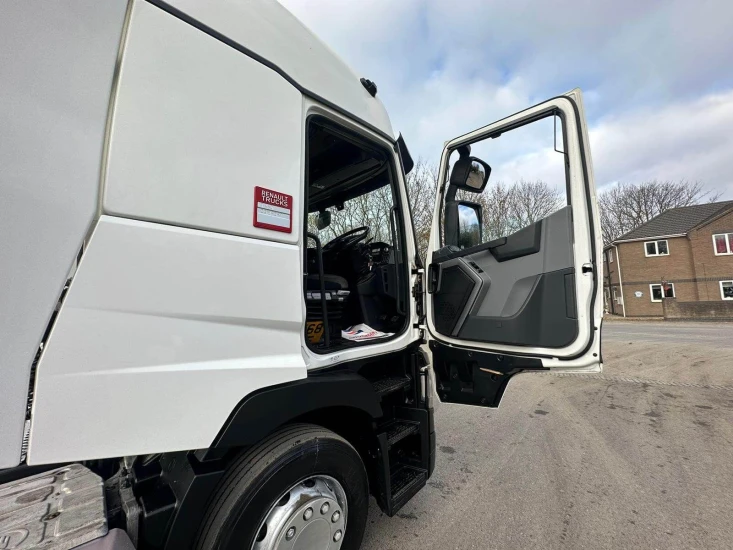 2019 Renault T460 Tractor Unit OBE 16