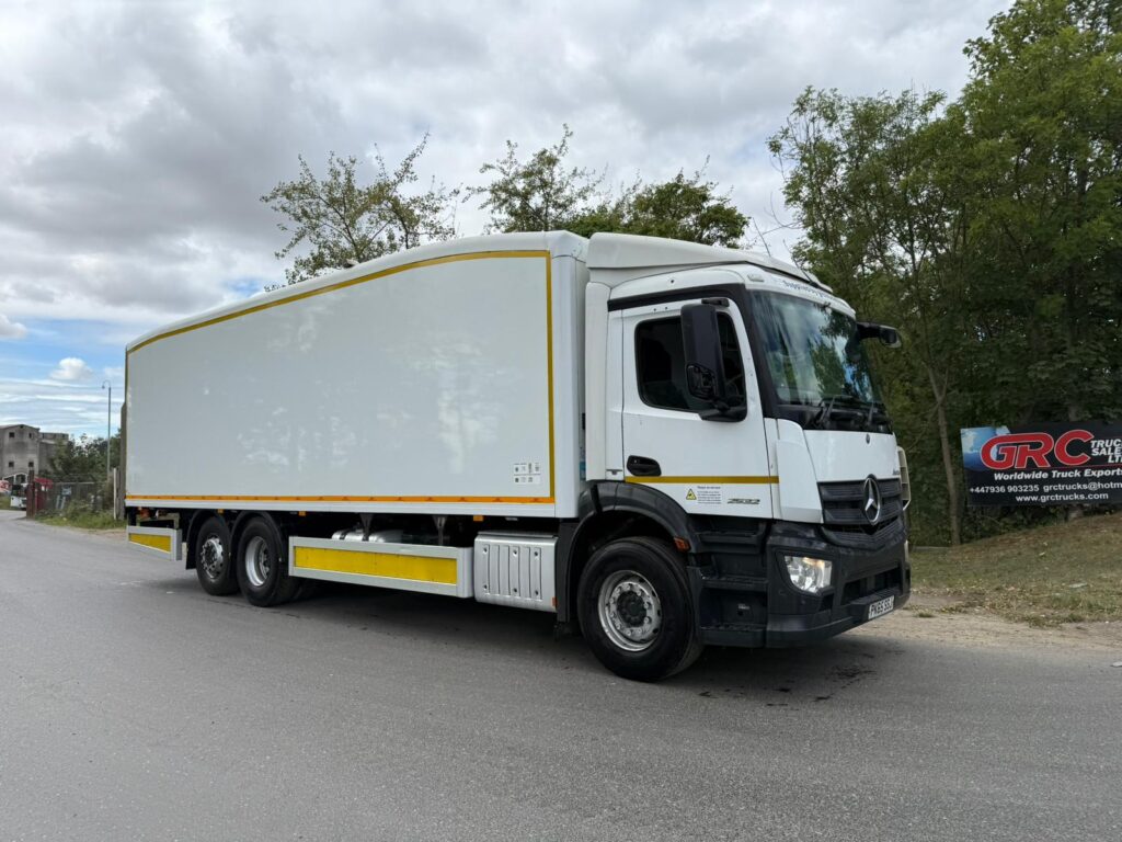 2015 Mercedes Axor 2532 Refrigerated Truck SSJ Axor