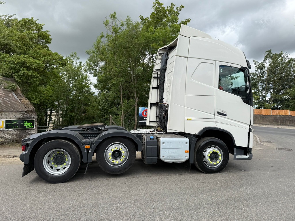 05B33FDA 5BAC 458A A791 BAF5916F43E7 1 105 C