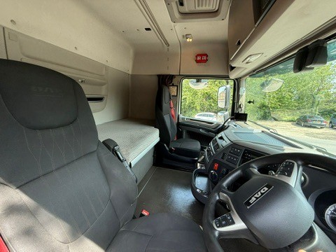 28338EF7 2119 48FF 92CF 81E5F745B899 4 5005 C