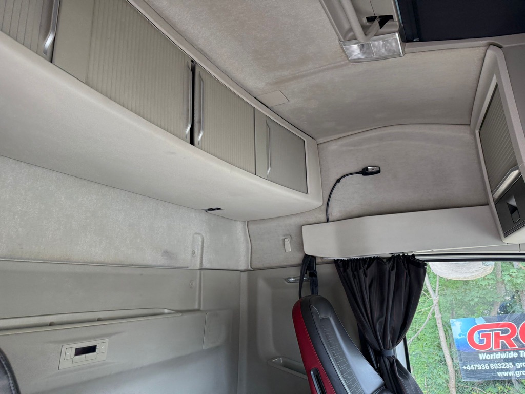 5AEC6585 C6A4 4204 BC73 5F8496922013 1 105 C