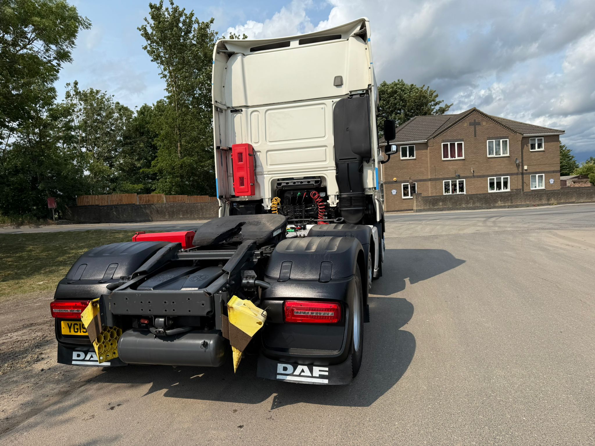 5EF8ADCB 12E5 4757 9ADB AB4FF1A06BF9