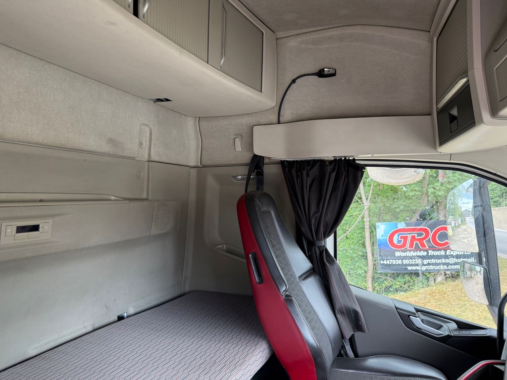 7C0031DC A038 4BA1 9FB0 9F5BB0287459 1 105 C