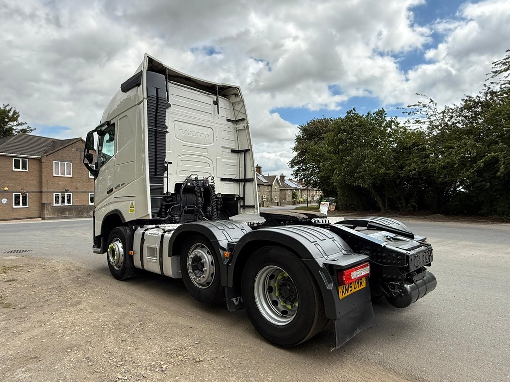 BB3580E9 6193 4987 9B01 0CD9E5CA9156 1 105 C