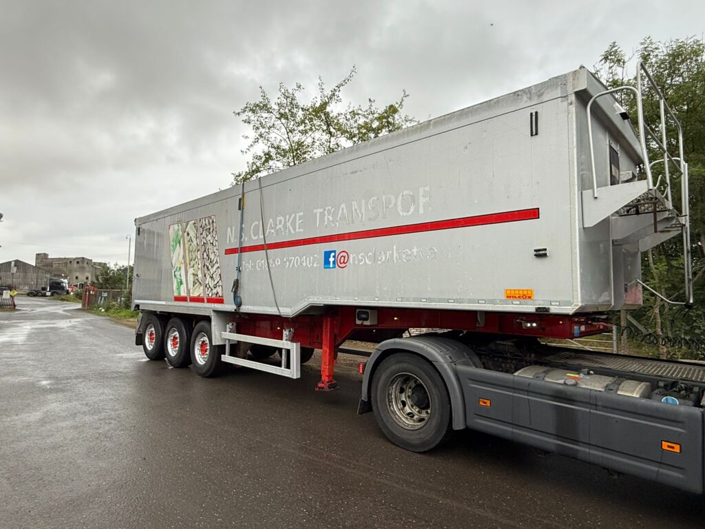SDC triaxle Trailer