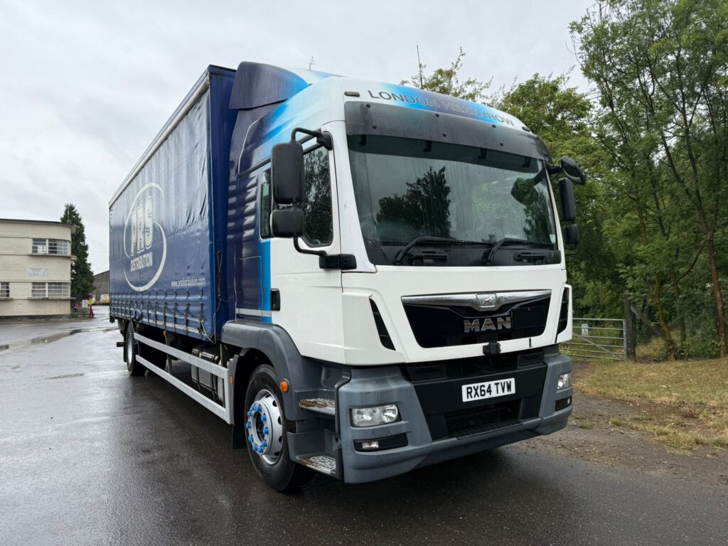 2014 MAN TGM Curtainside Truck