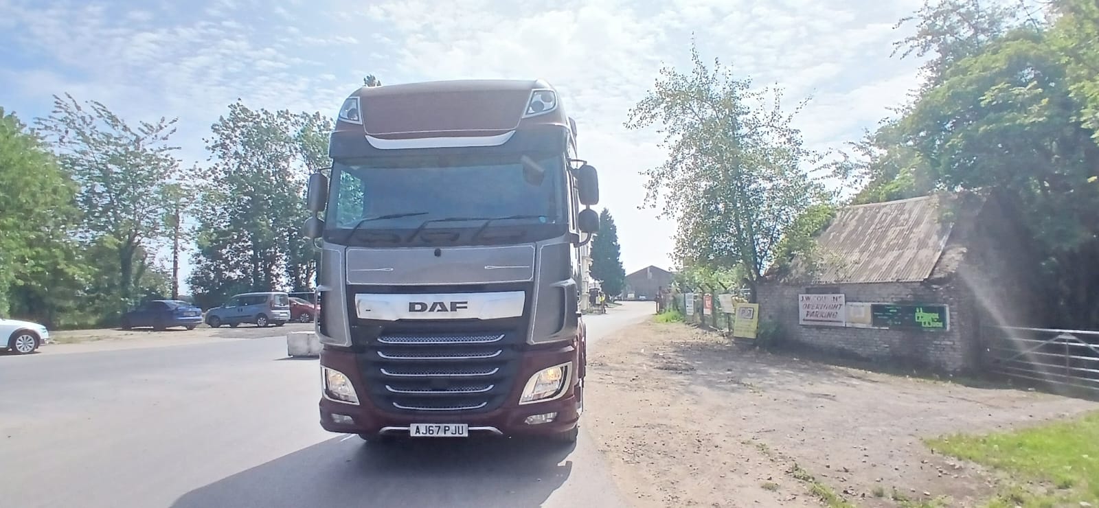 827DAF1C 480D 4D63 97FD 9CE06589846A