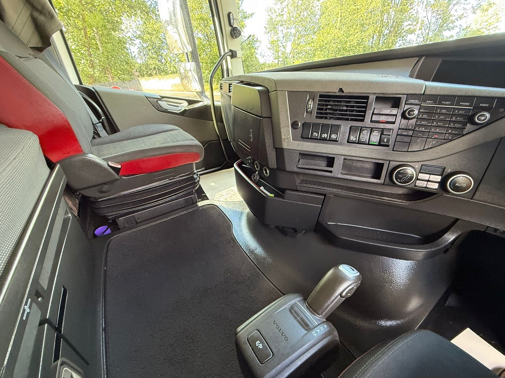 4DAC03C8 C35B 474B B078 5E362E8DFB84 1 105 C