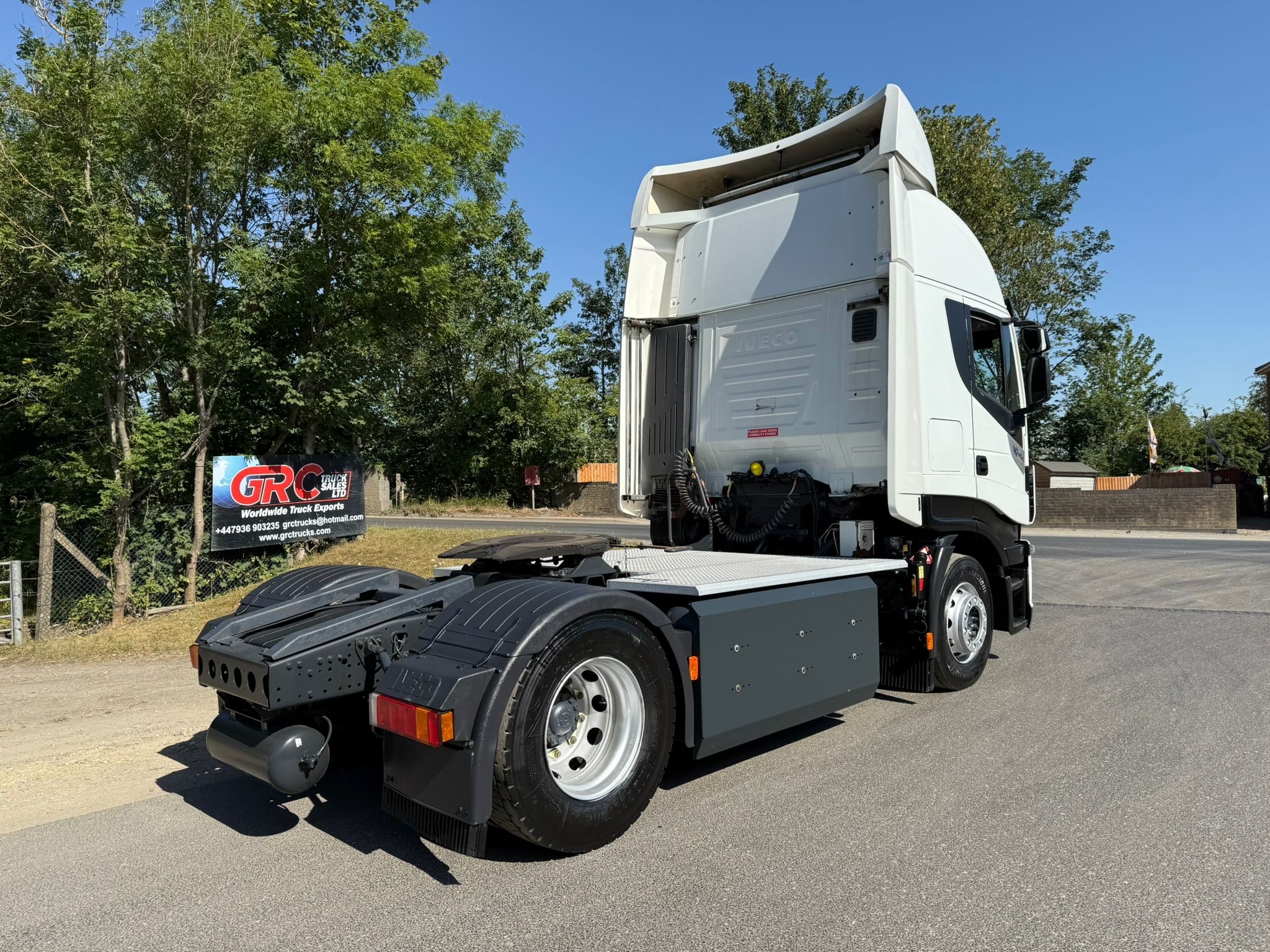 9185977a 0695 4392 8915 D6a85ae69306