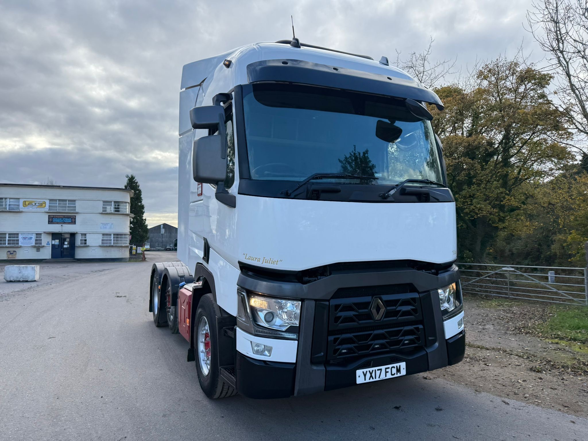 1247b9b3 1b2e 4ace B278 5672c909e6ac