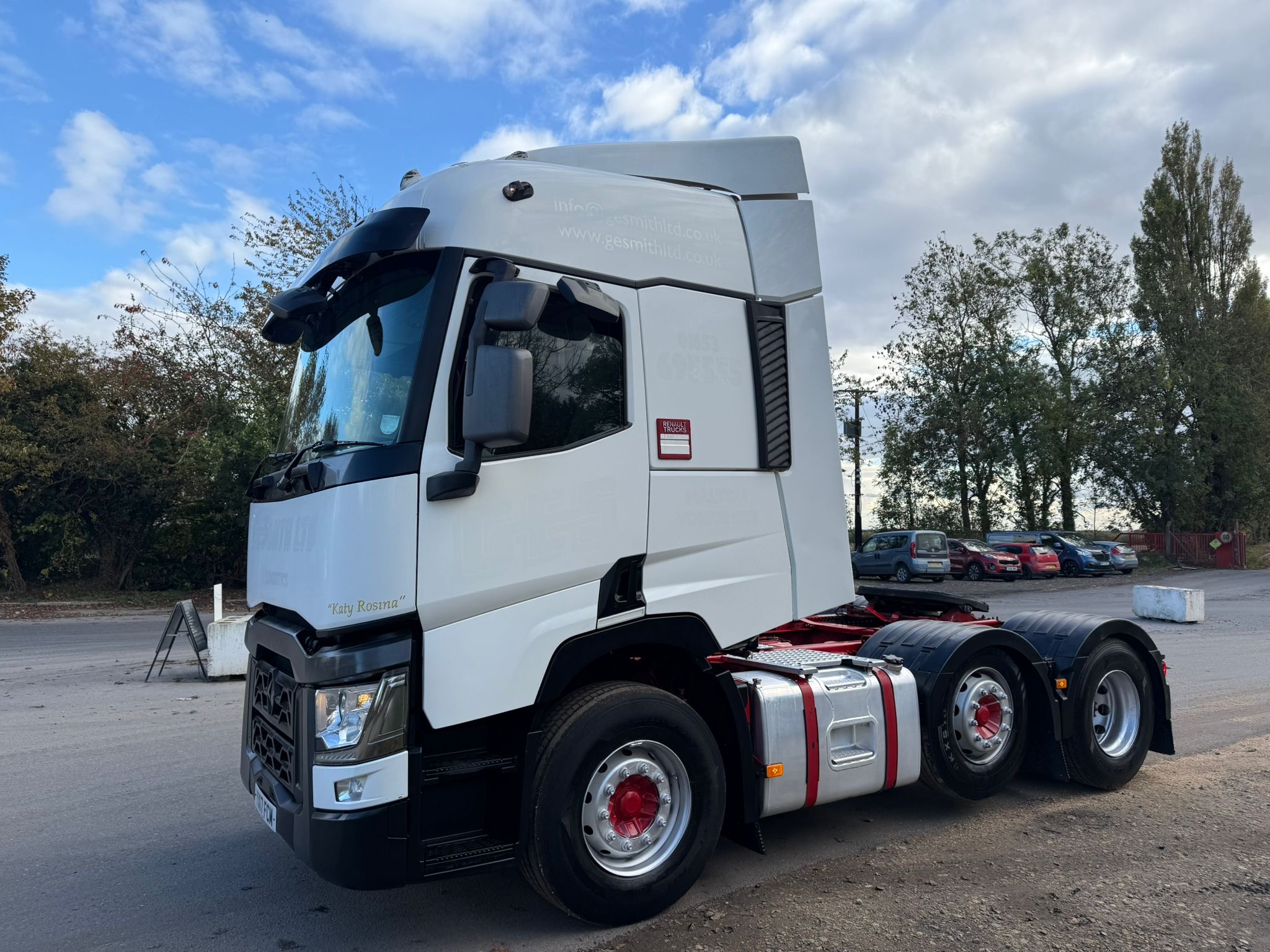 19fc105e 0493 4f9b 87b4 5566d81a6791