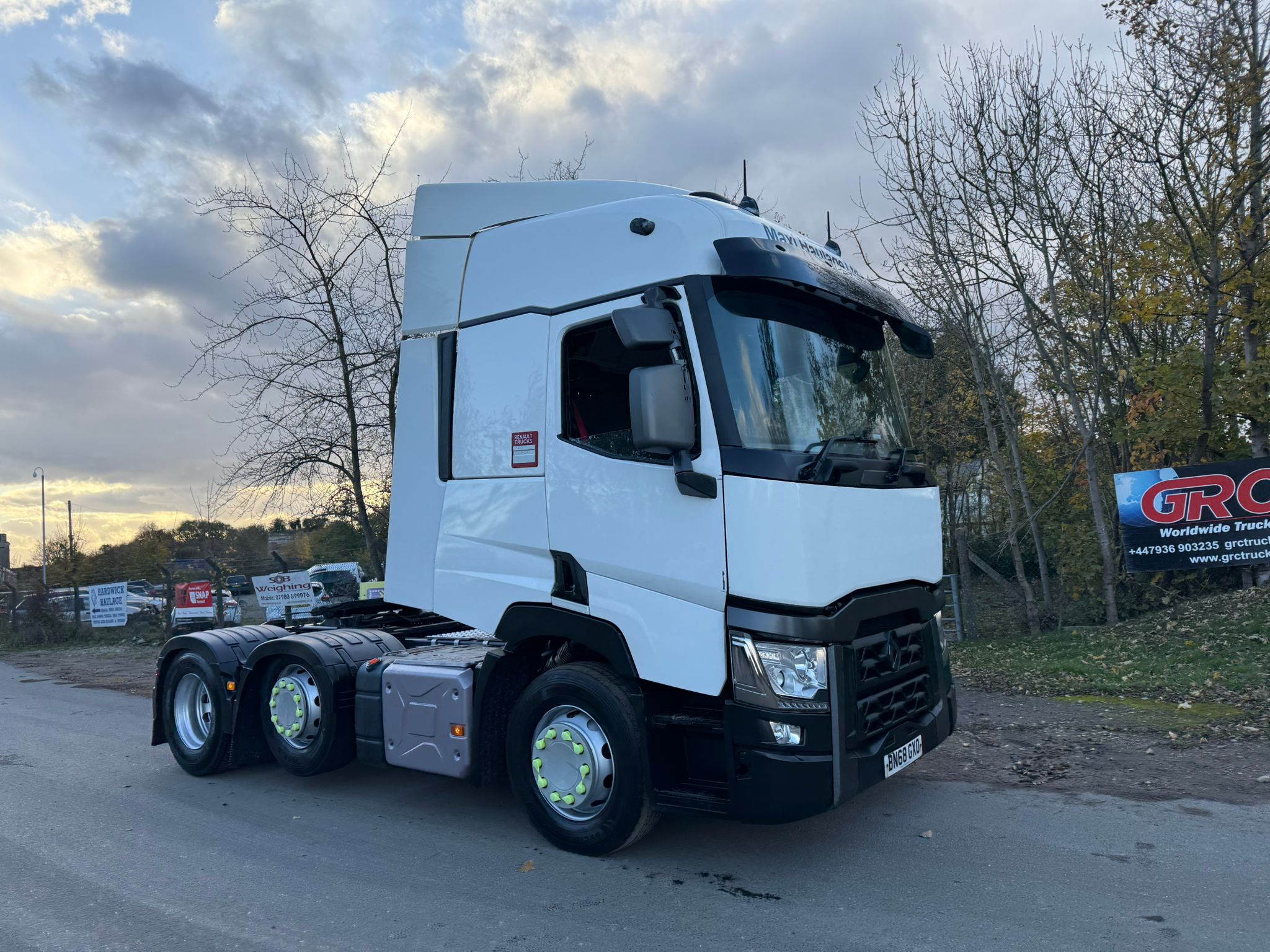 1b53b438 516f 4442 B0b2 30db814cd34b