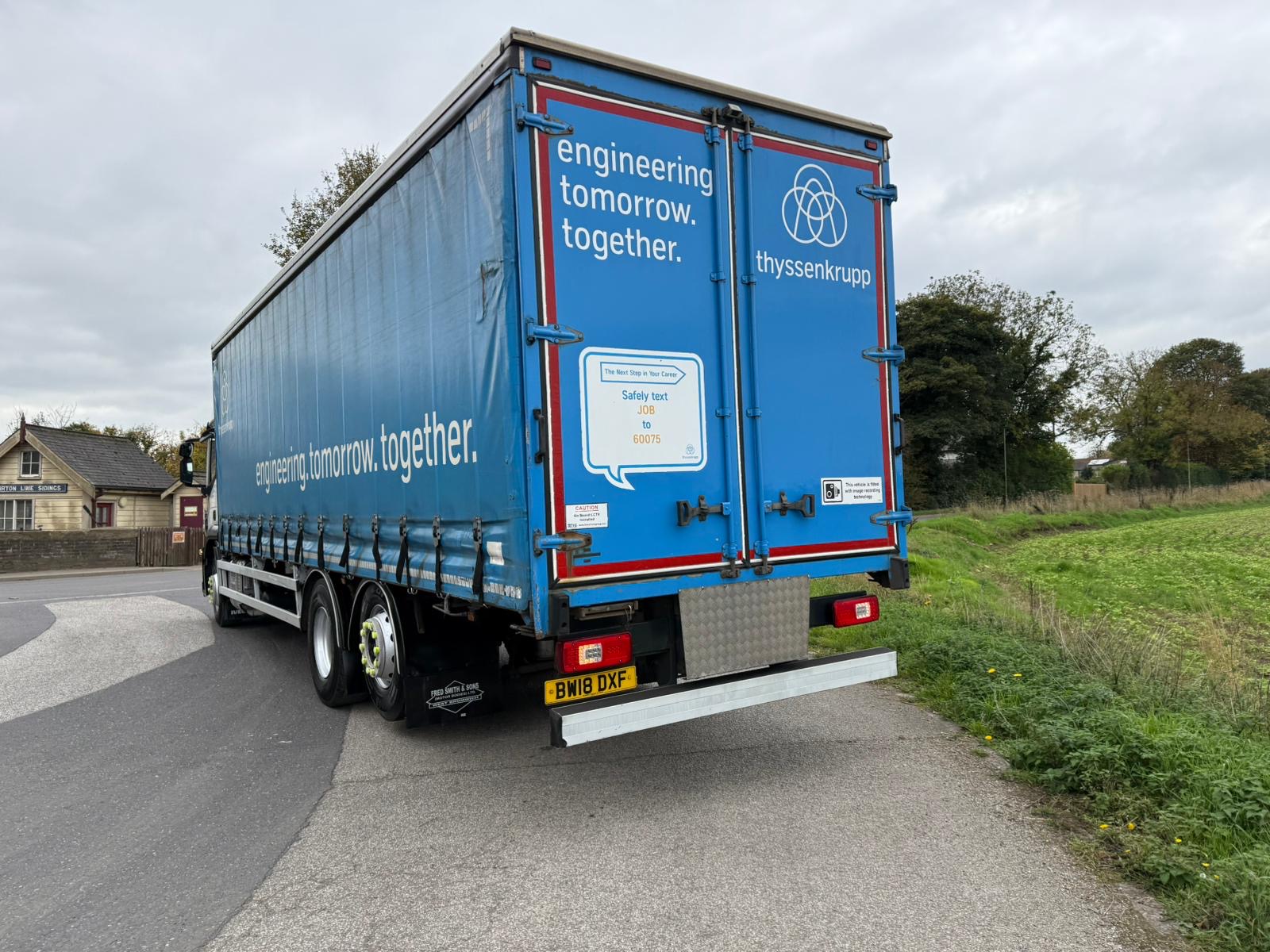 46379790 278e 4b54 8a26 1e409927328d