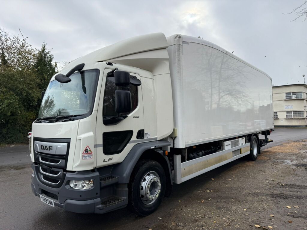 2019 DAF LF 260 Refrigerated Truck