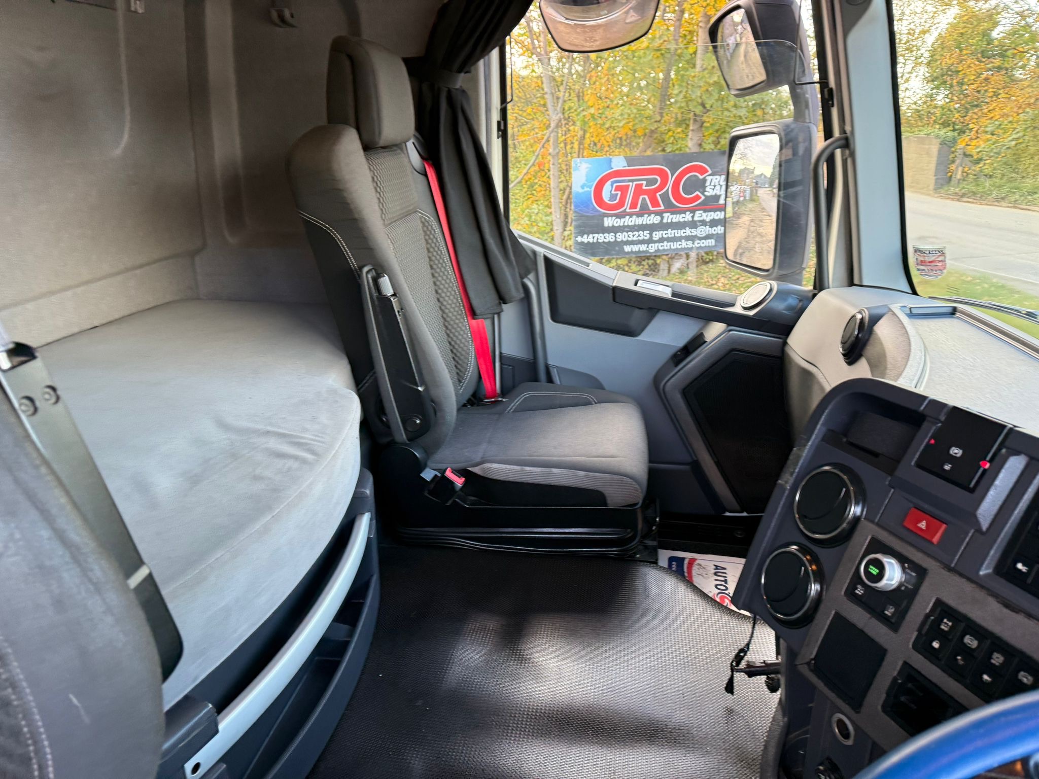 Eb158dac D5a9 40bb 8174 182333d7247f