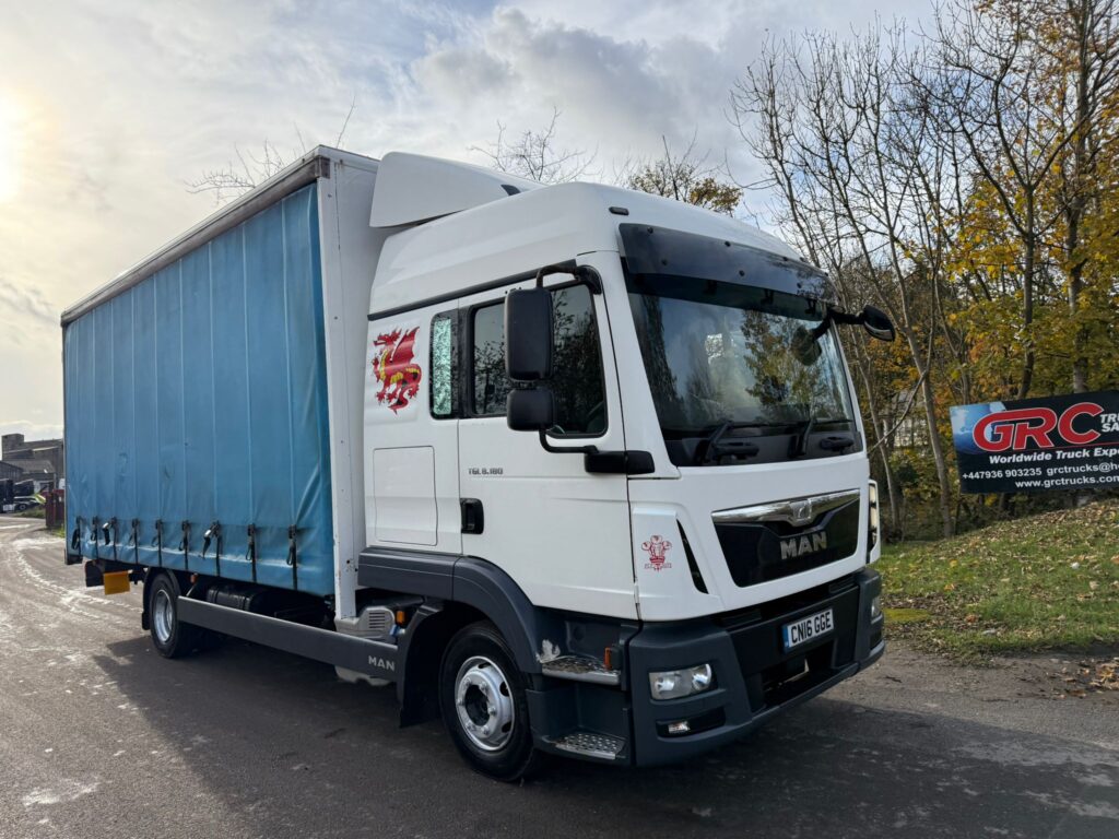 2016 MAN TGL Curtainside Truck