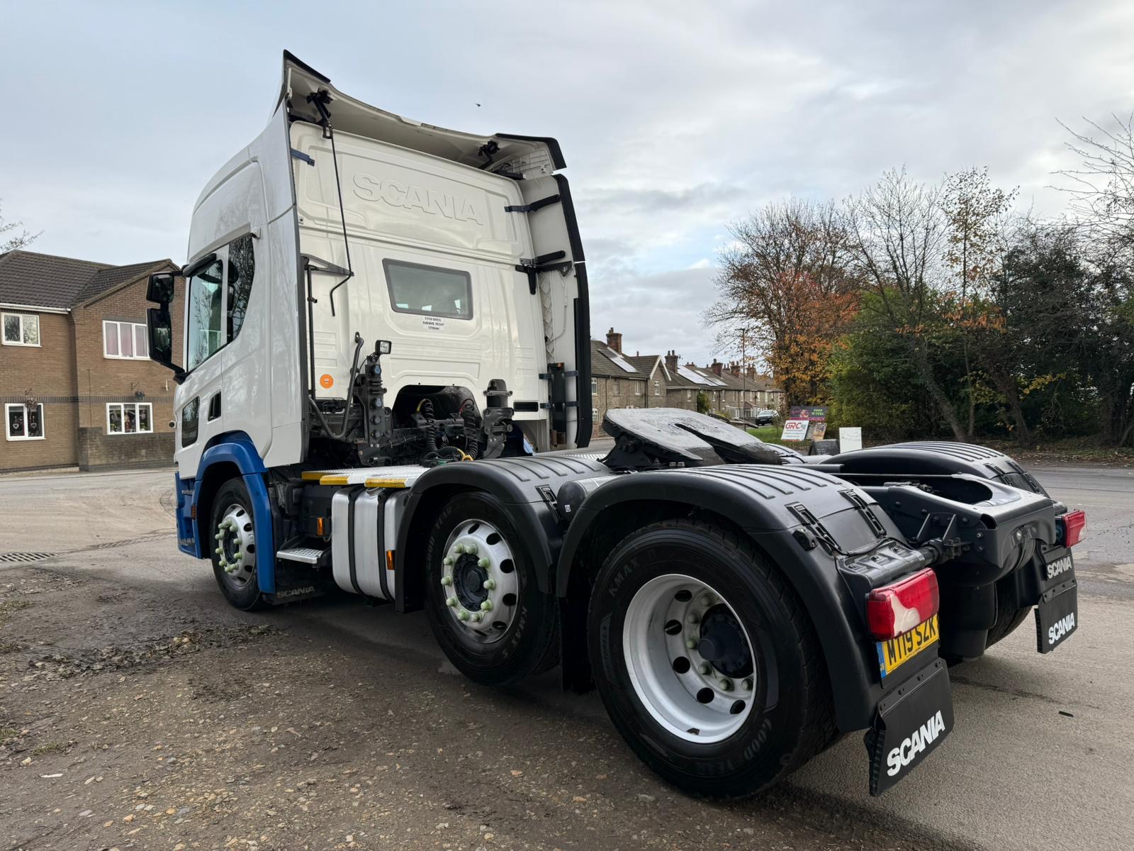 082756d7 Ad7f 4ca0 B0f4 675f85ed7c85