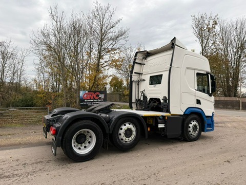 2737A5BC 3732 4DE9 9833 BA6F1C698C12 4 5005 C