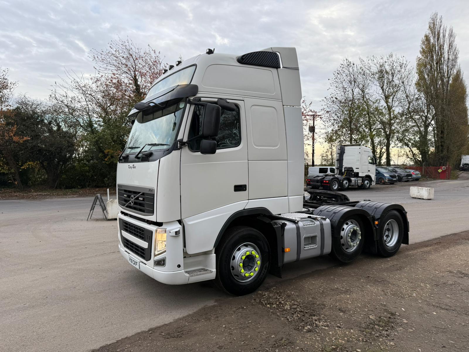 32da63d0 5333 44d0 A96f 47bcc3863b2c