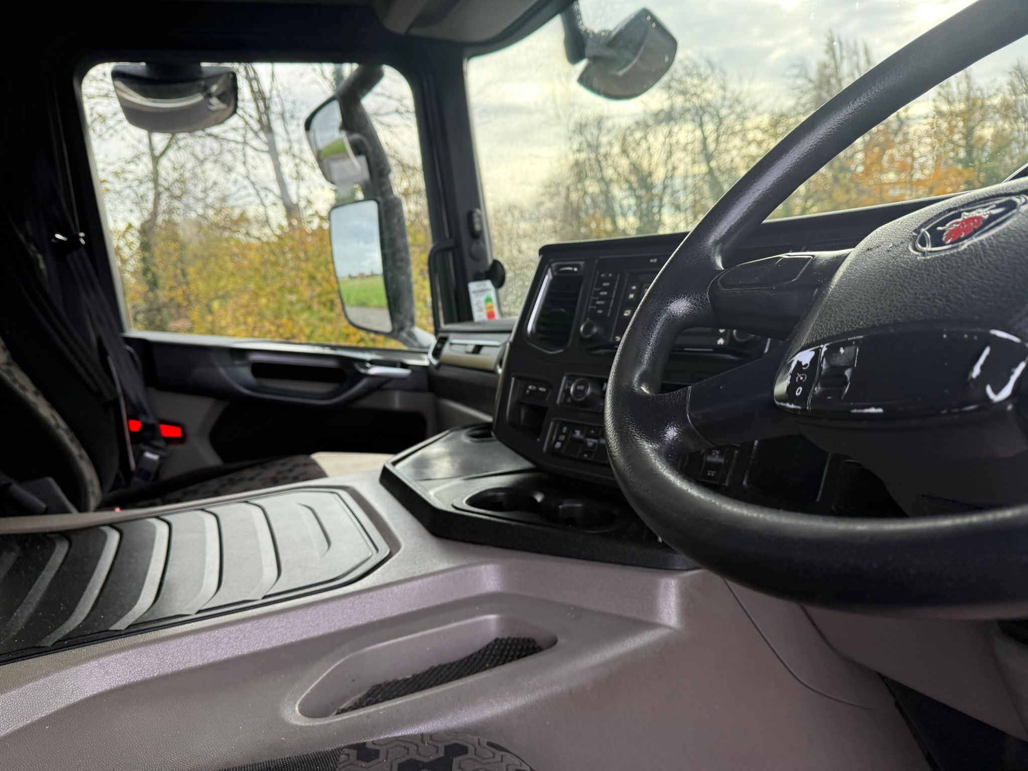 45e23427 19a1 43ef 93ad 3723c212cab1