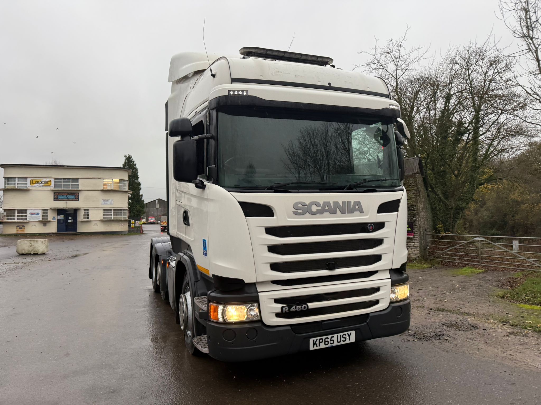 529367d5 5764 4d0e 8c01 6b2350d3fcc1