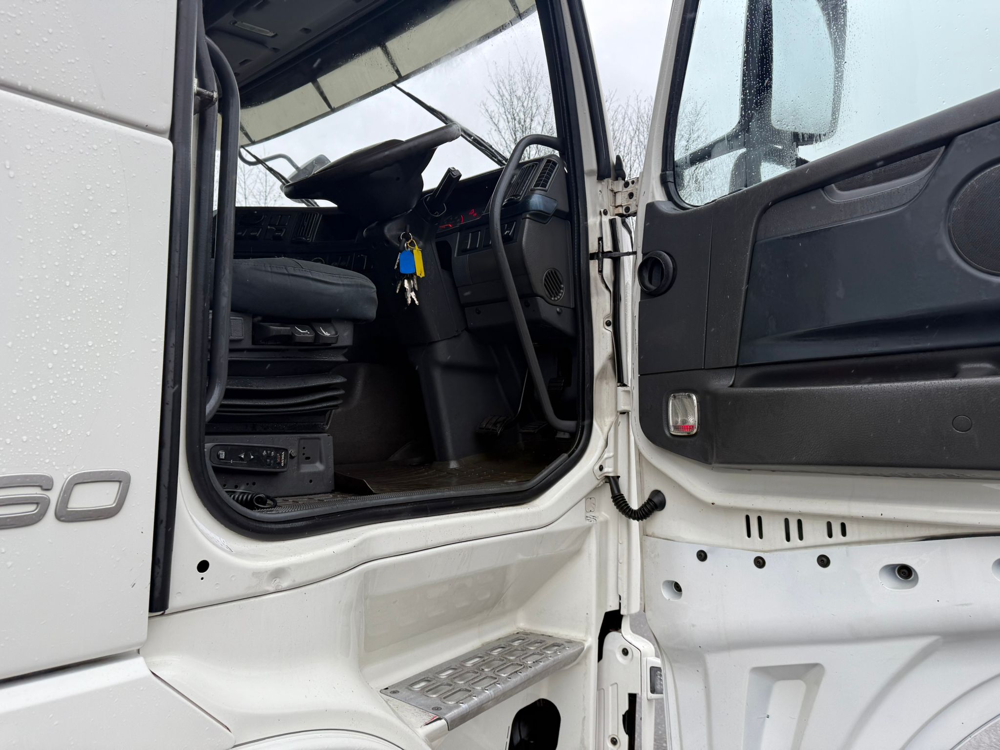 56A52494 EC57 439C 8DB7 7CC0818687A5