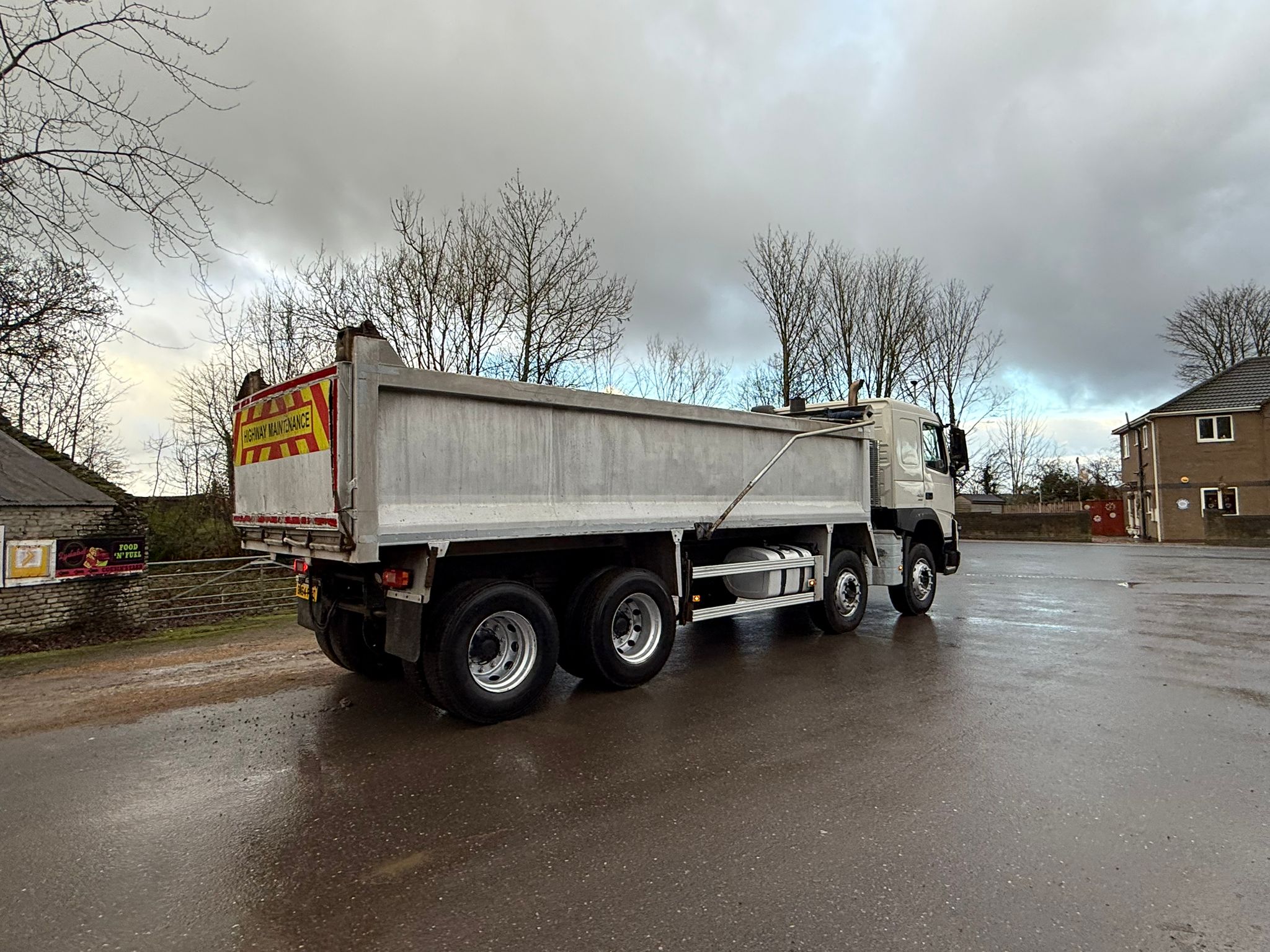 5B6DB225 AA00 490B 86F3 F4E65AF8B3CC