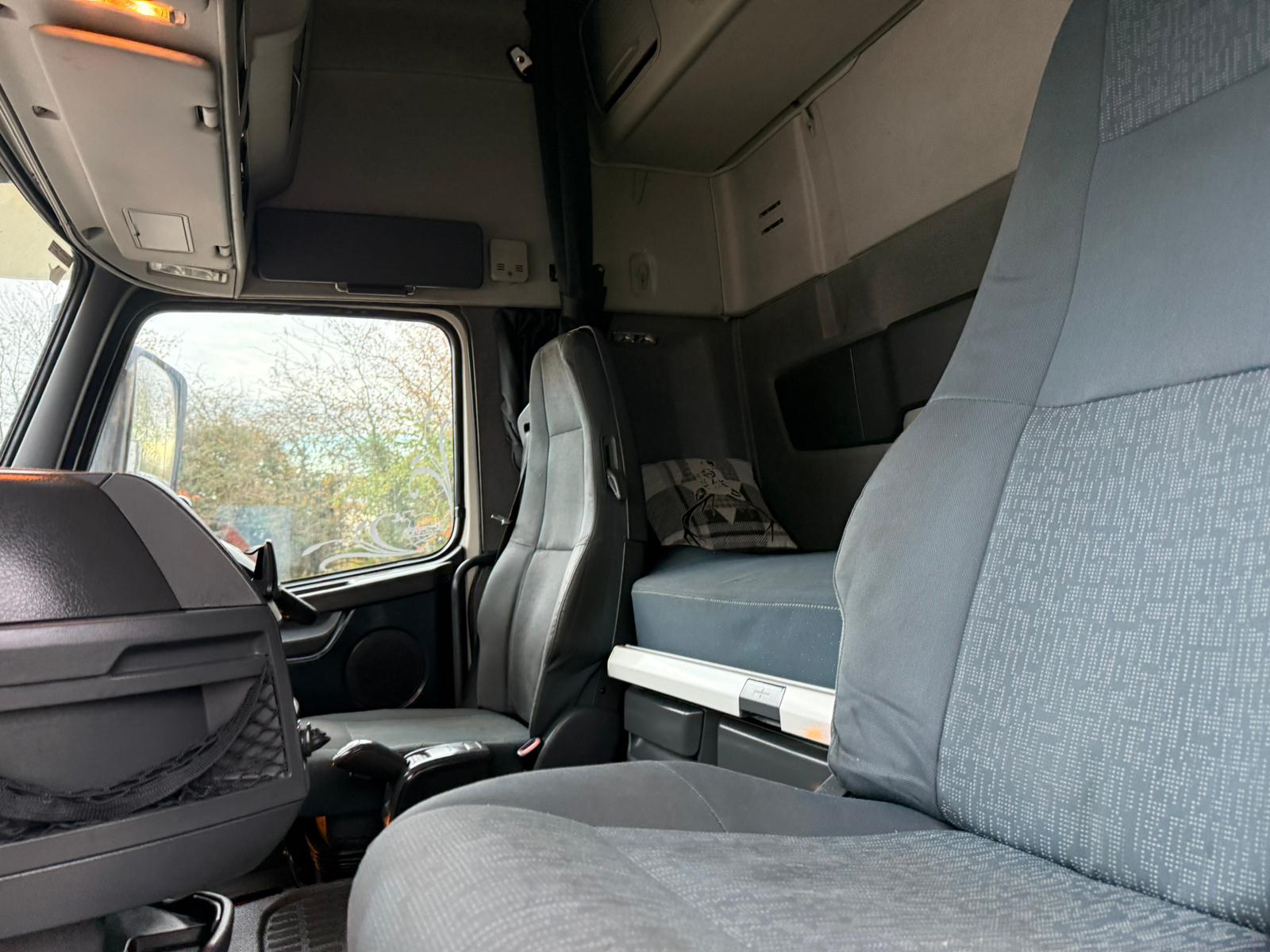 5f9337eb 9006 459a Be89 Fc2b52b65c14