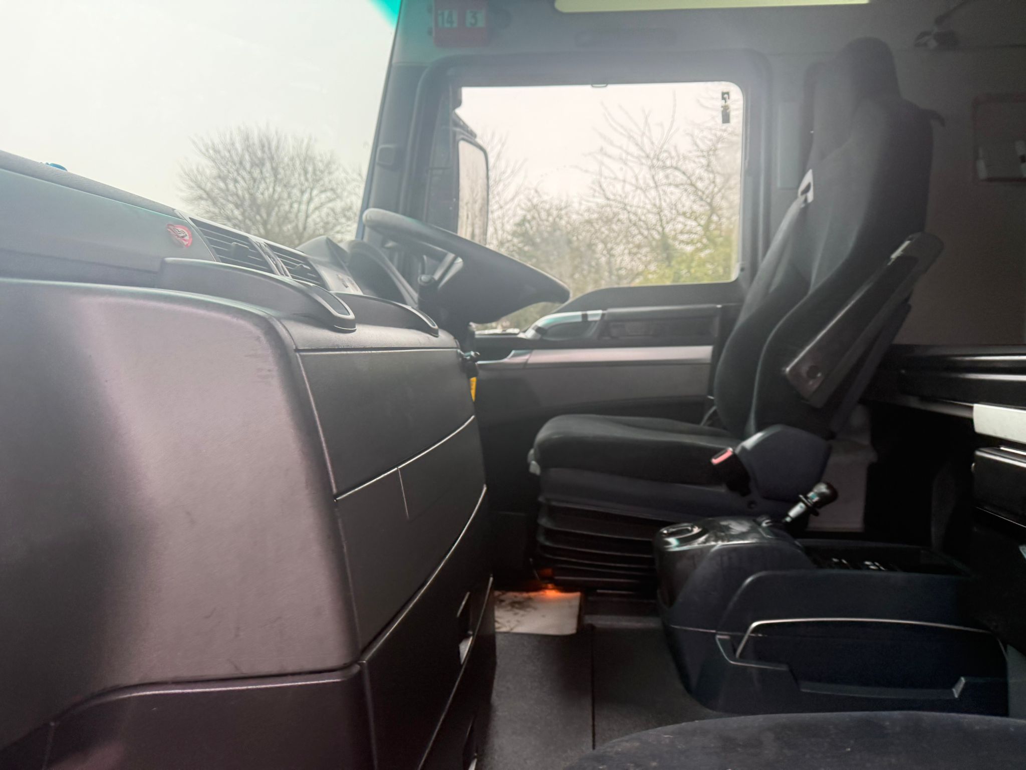 6bfe1c2d B730 4188 8499 D10eeca8d663