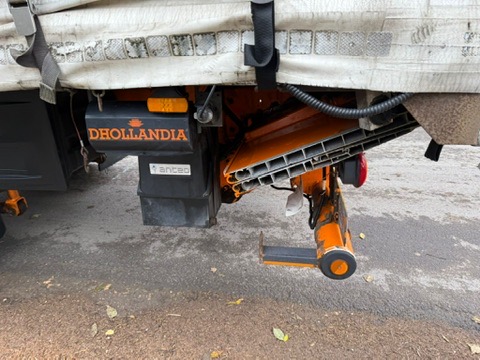 7667B950 C83E 4E82 824D 8CA10CA13662 4 5005 C