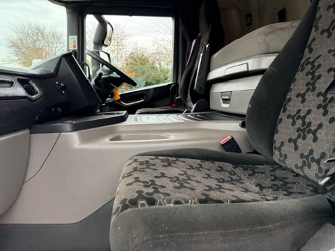 7AF75859 68F2 4E8D B0C0 672737DA9DE5 4 5005 C