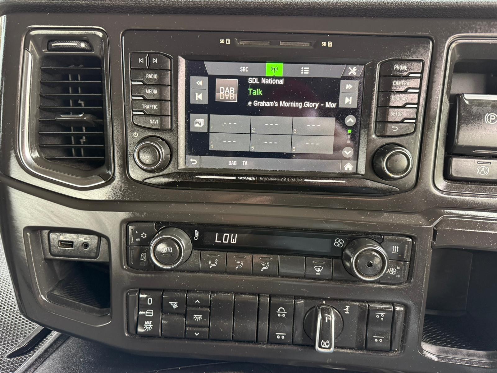 9fad3a4e 48b6 47bb 9706 2cf44e4f2e22