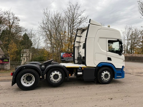 E311252F DD10 4A0E 9F70 D6B62B660507 4 5005 C