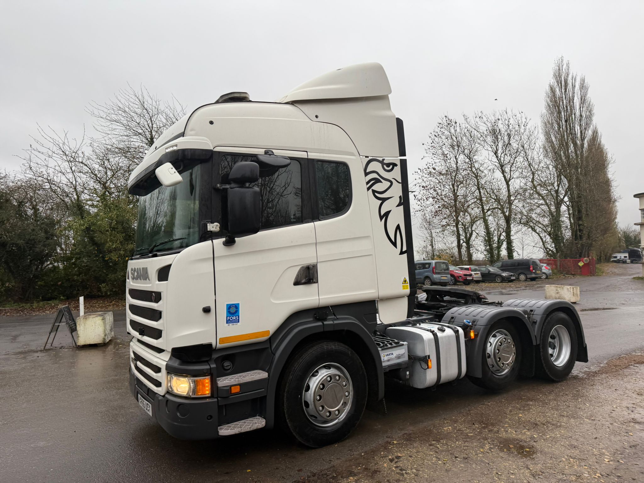 C619778f 4730 4992 B300 92dc6ef37a98