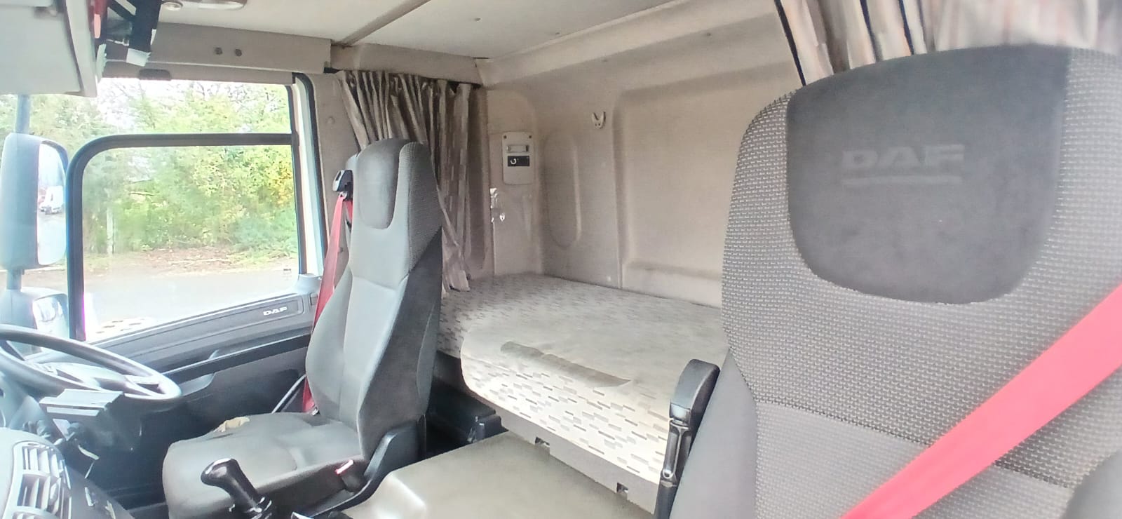 E5737ab9 A06d 406d B1ba 4ddd05a995c2 2