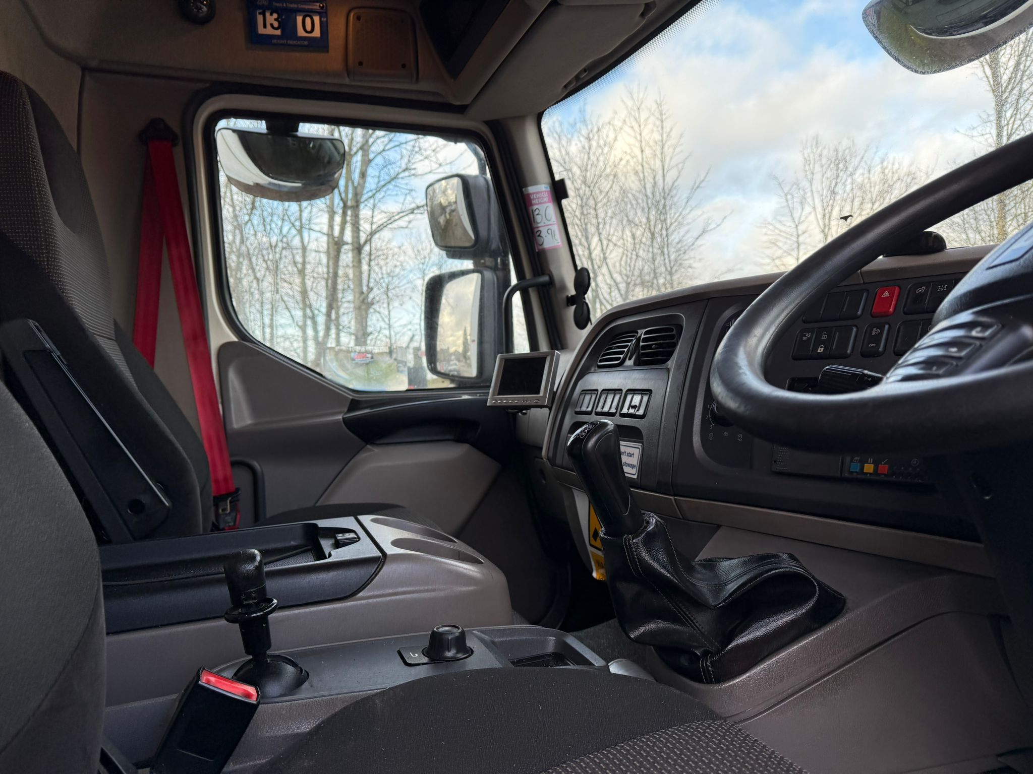 0d564acd 97de 4976 9cdb 57424efa7186 2