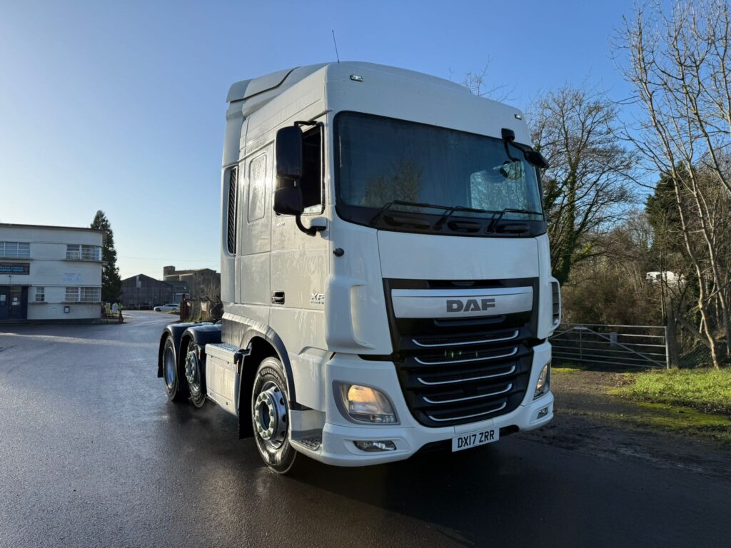 2017 DAF XF Tractor unit