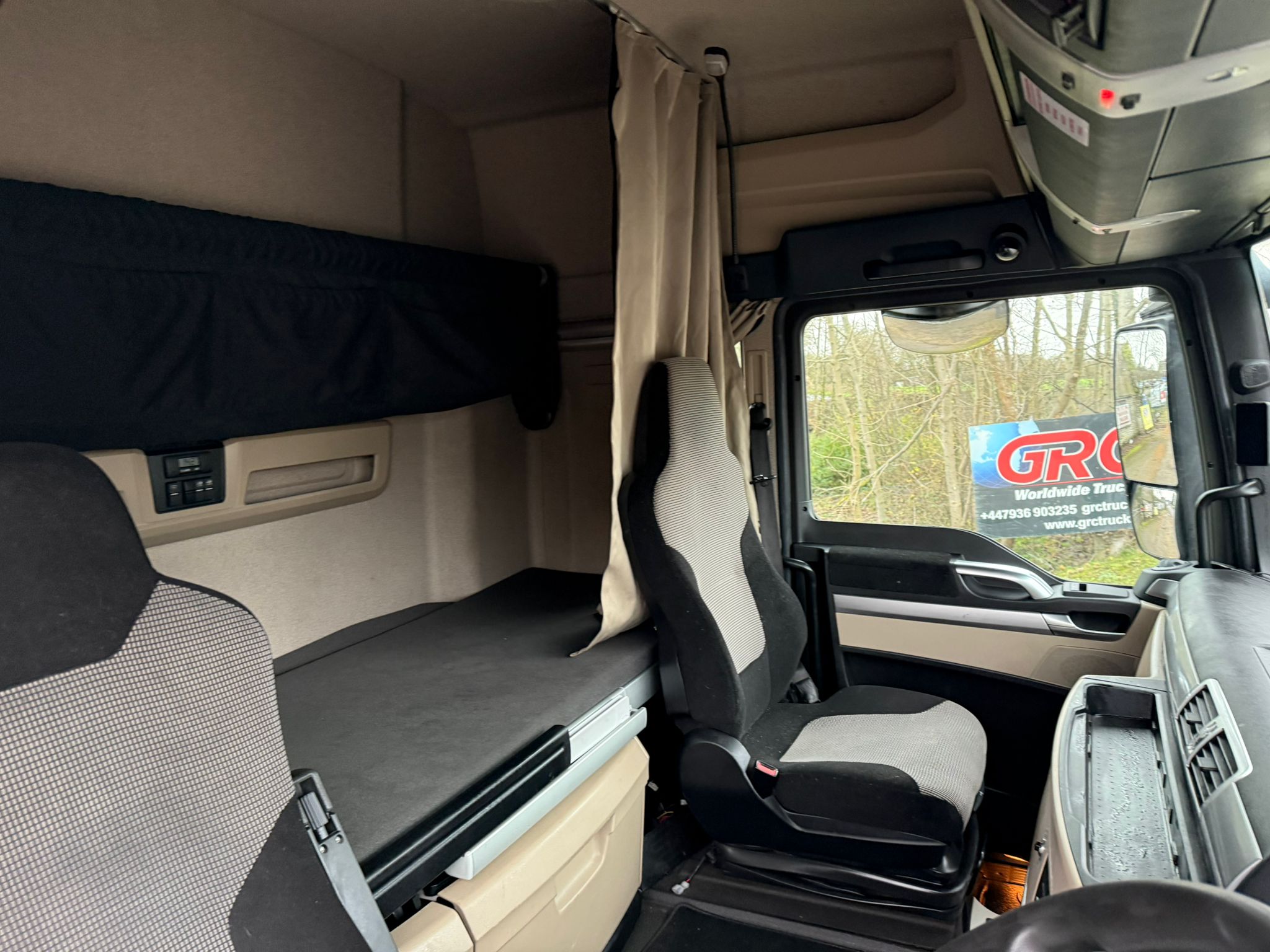 1ac3f210 E064 43d1 818c 7e1758ddffbe