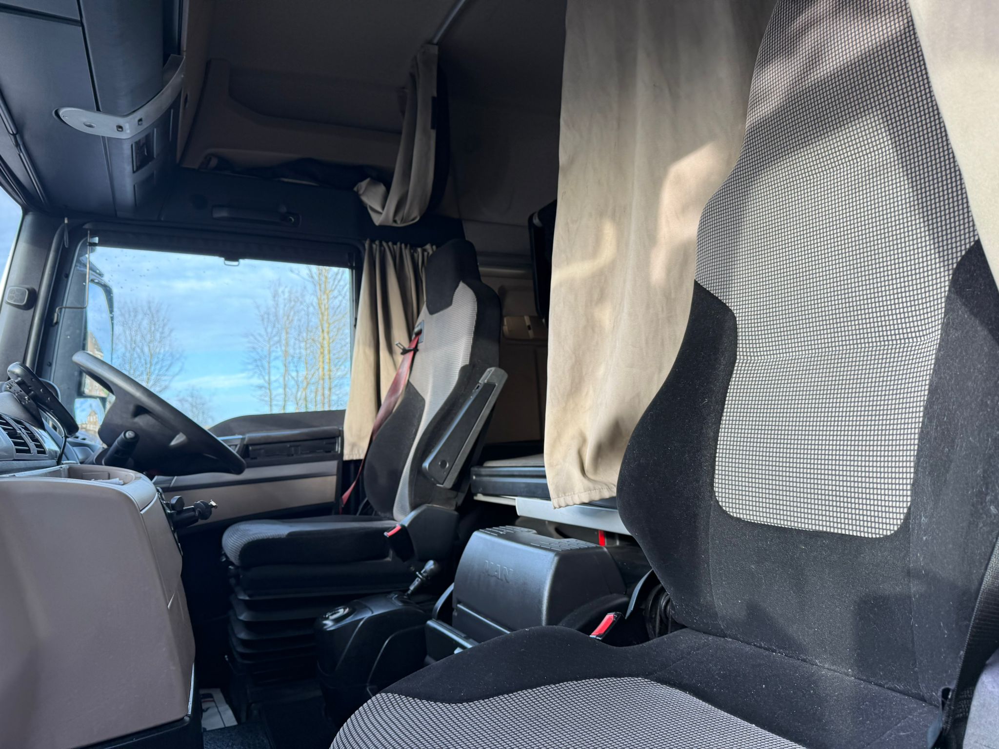 1de98c71 72e5 48f4 A296 1cf857eec0e7