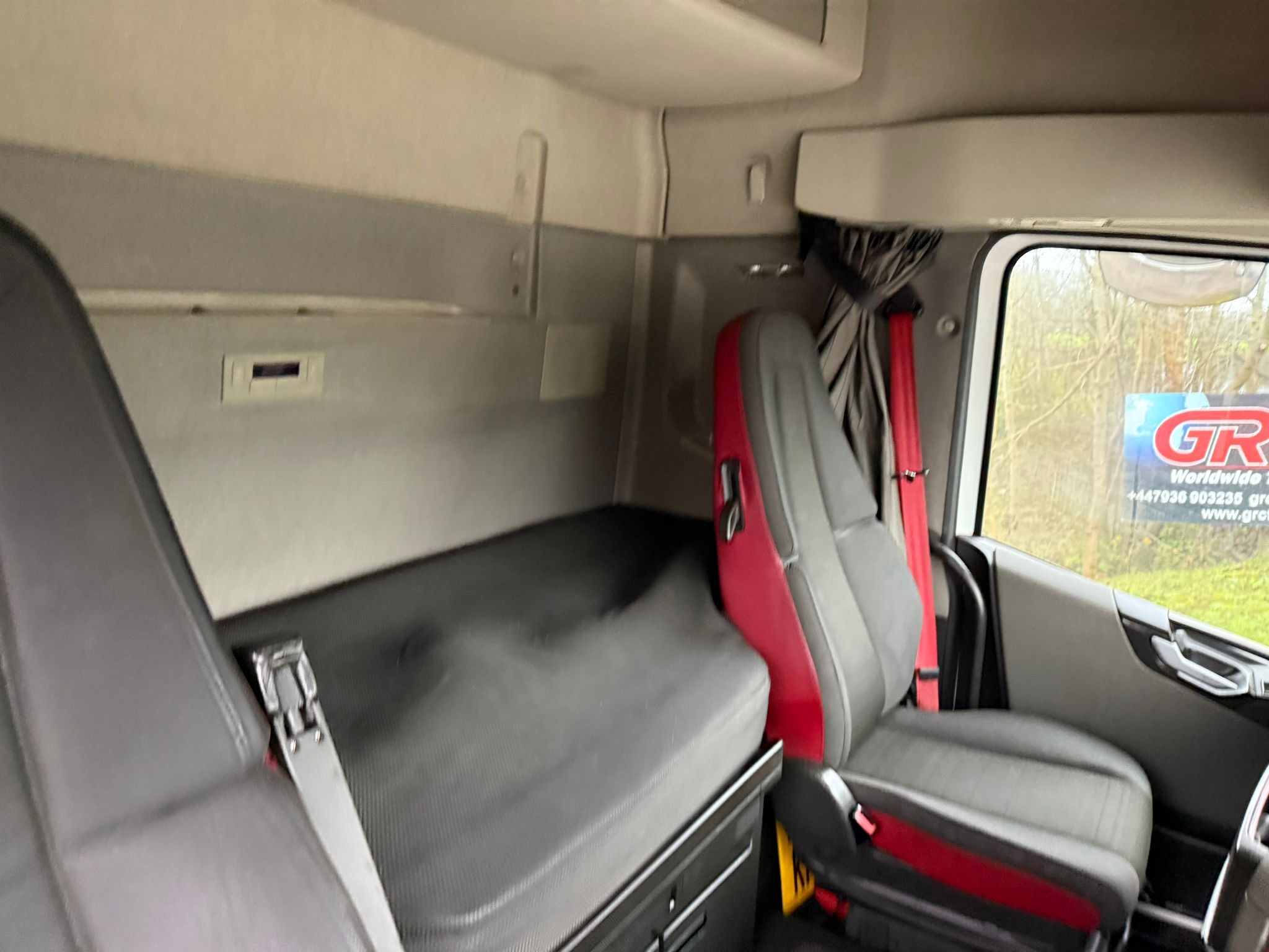 285482af 9ed2 4fde 9b2c Ed77505be93f