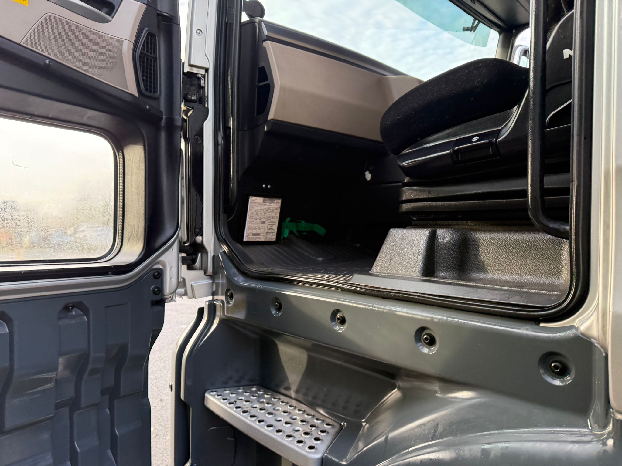 2c876b5e 8cc1 43f4 89d4 6d65929a4846